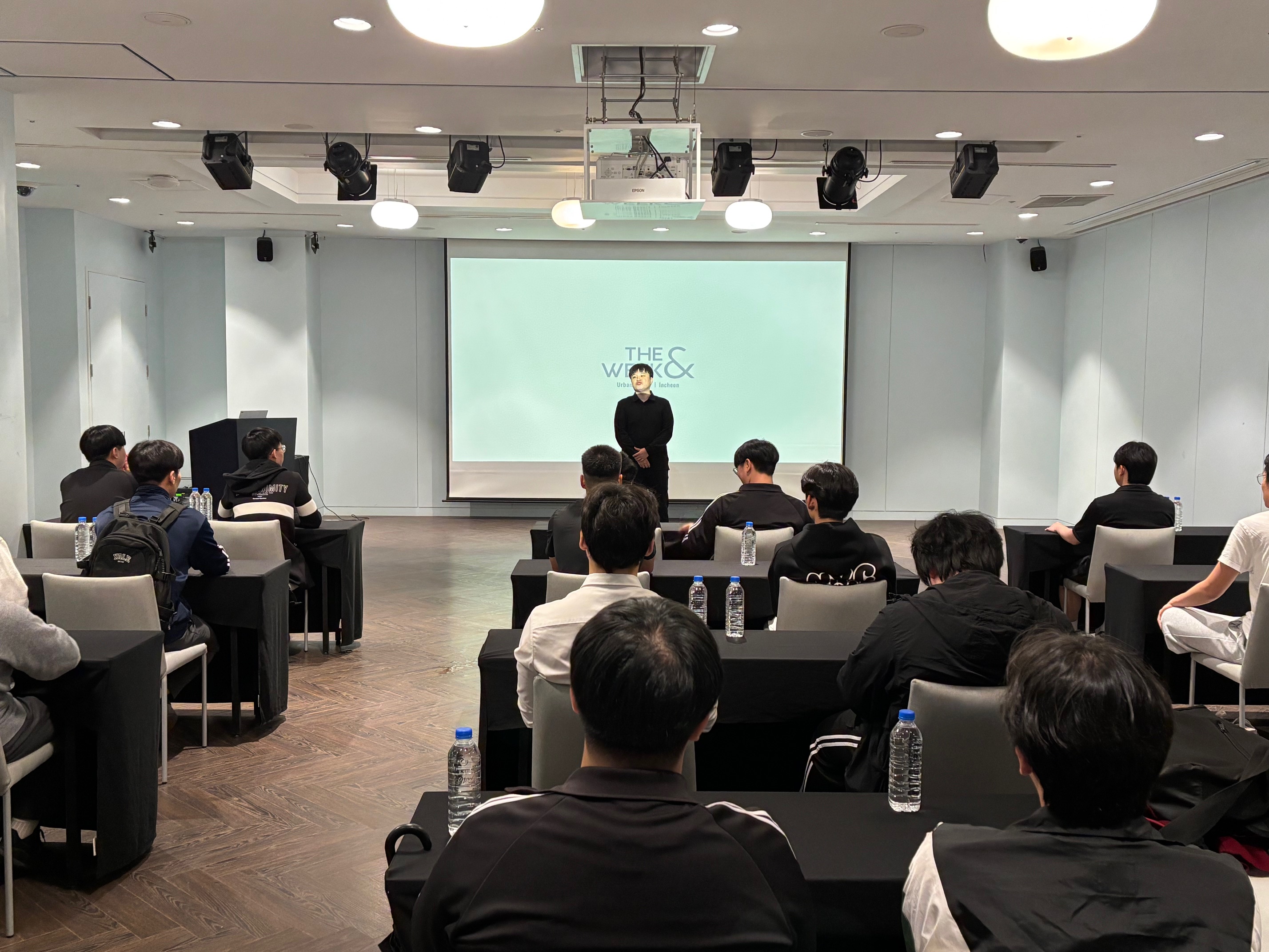 연수구는 지난 20일 인천해양과학고등학교에서 특성화고 맞춤형 내일(tomorrow, my job) 체험 프로그램을 시작했다
